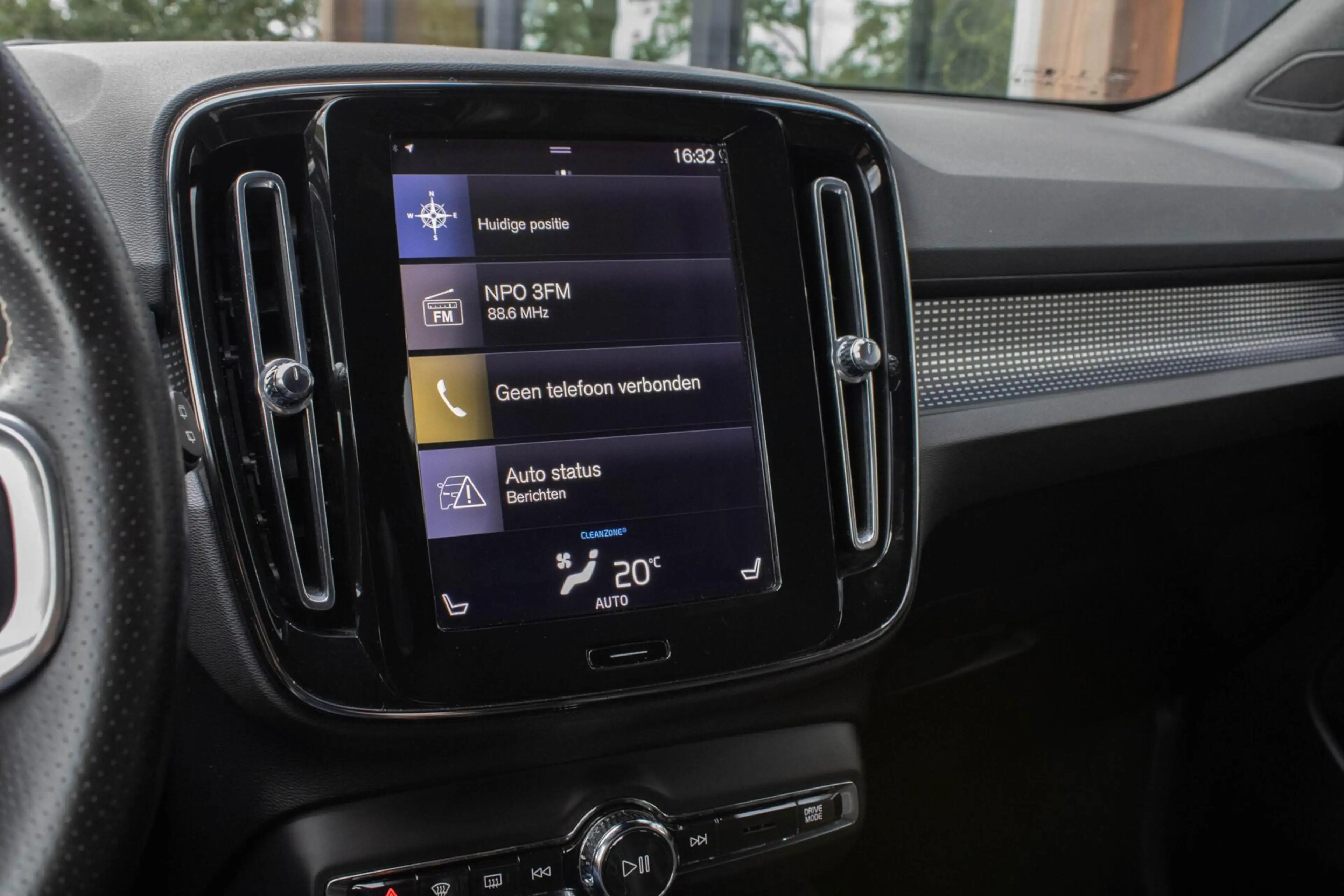 Volvo XC40 1.5 T3 R-Design|Stoelverwarming|Camera|Trekhaak| — photo 28
