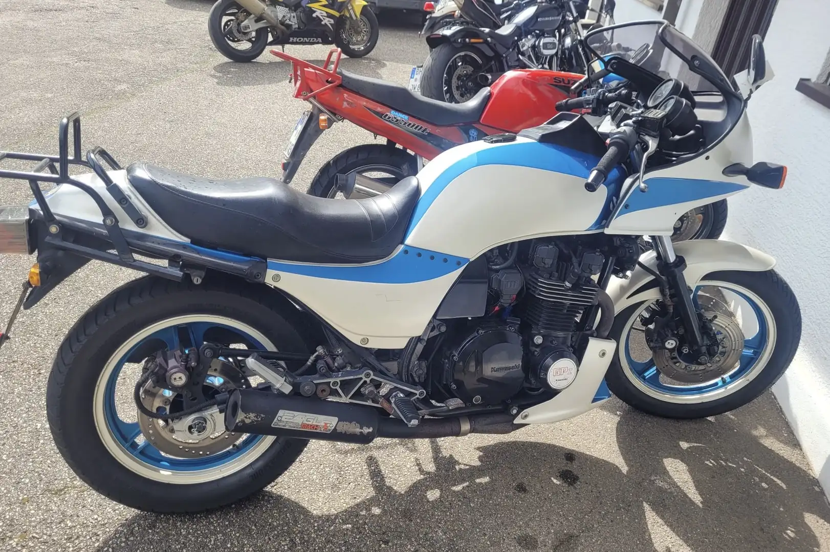 Kawasaki GPZ 1100 - 1