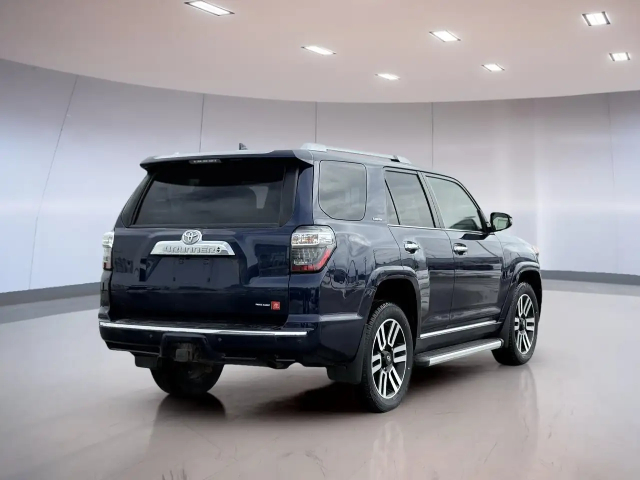 Toyota 4-Runner снимка Toyota 4-Runner