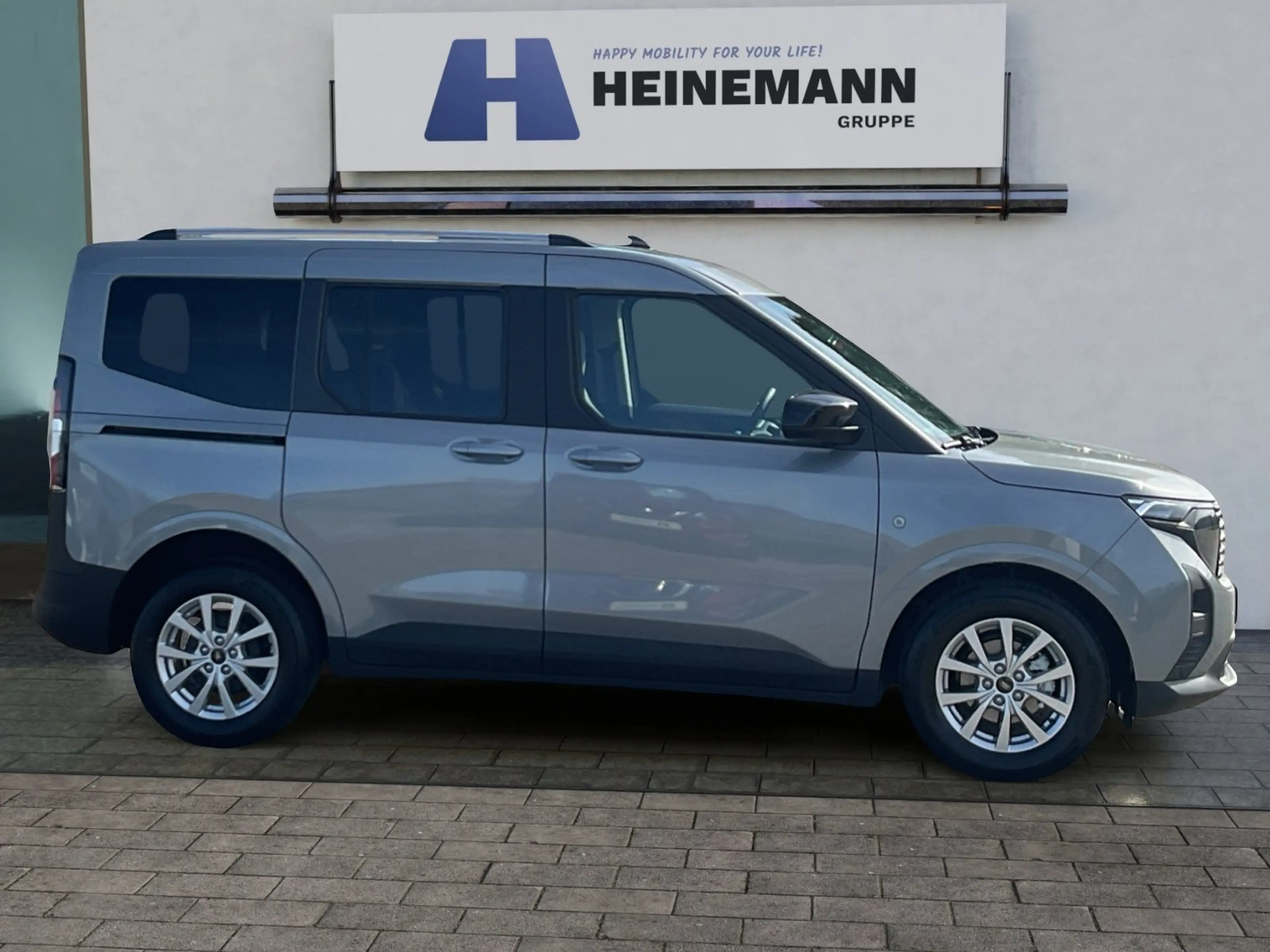 Ford Tourneo Courier Titanium*Automatic*Kamera*CLIMATRONIC*WinterPak* — photo 6