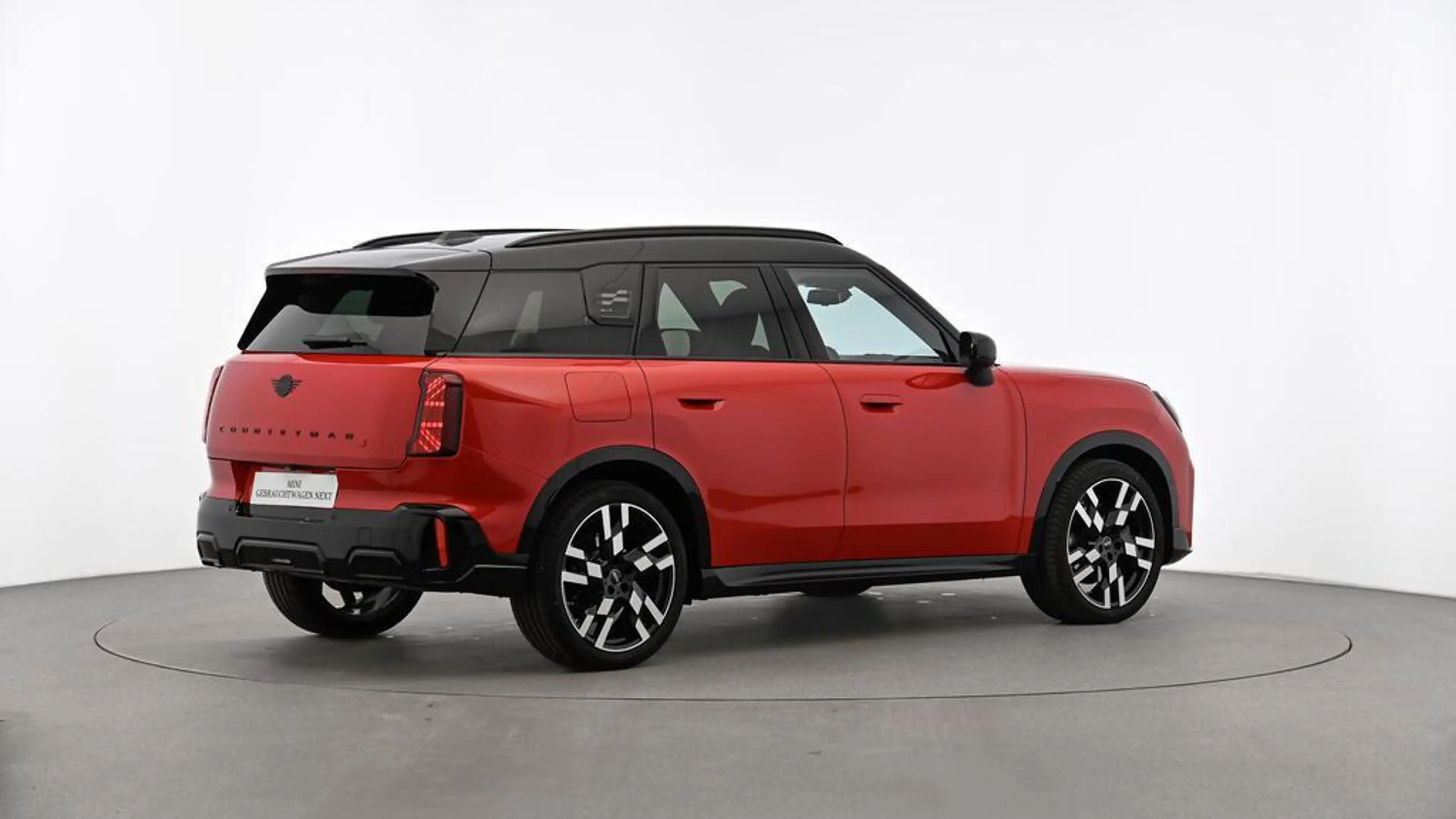 MINI Countryman S All4 John Cooper Works Trim — photo 4