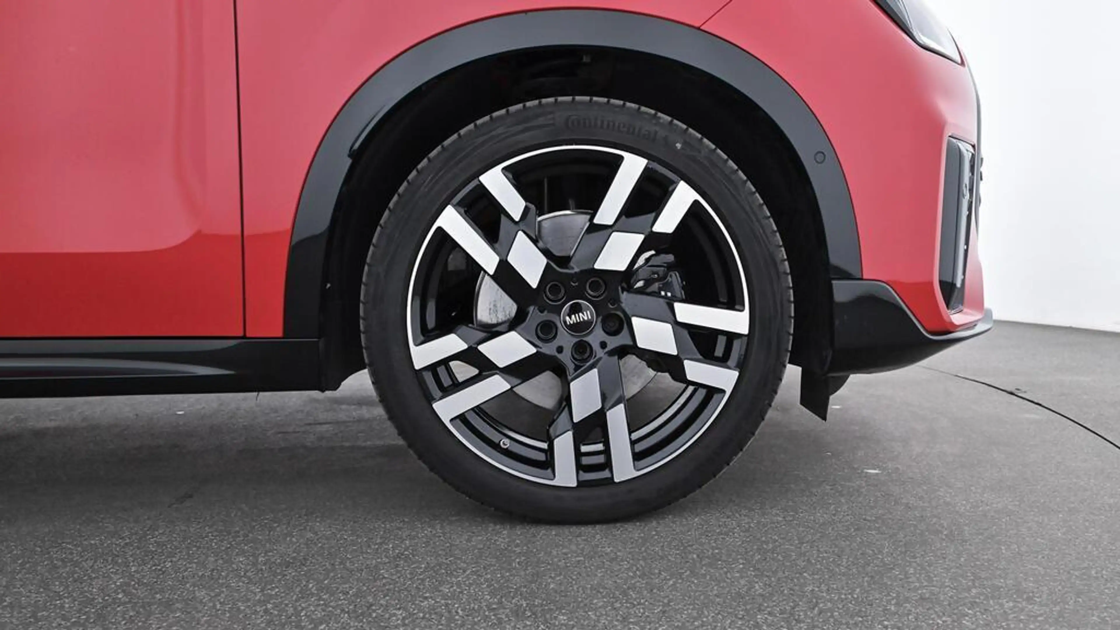 MINI Countryman S All4 John Cooper Works Trim — photo 10