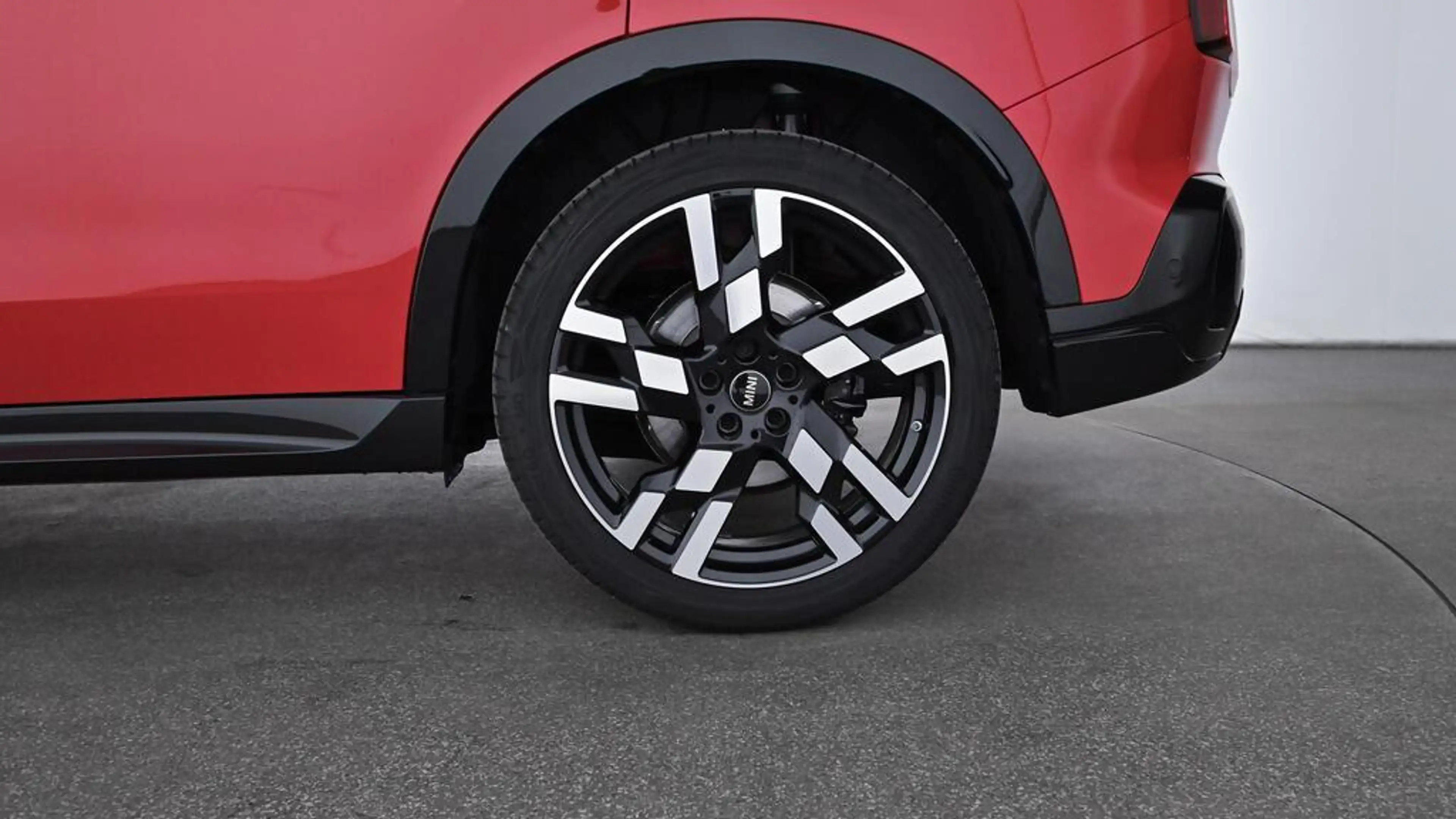 MINI Countryman S All4 John Cooper Works Trim — photo 13