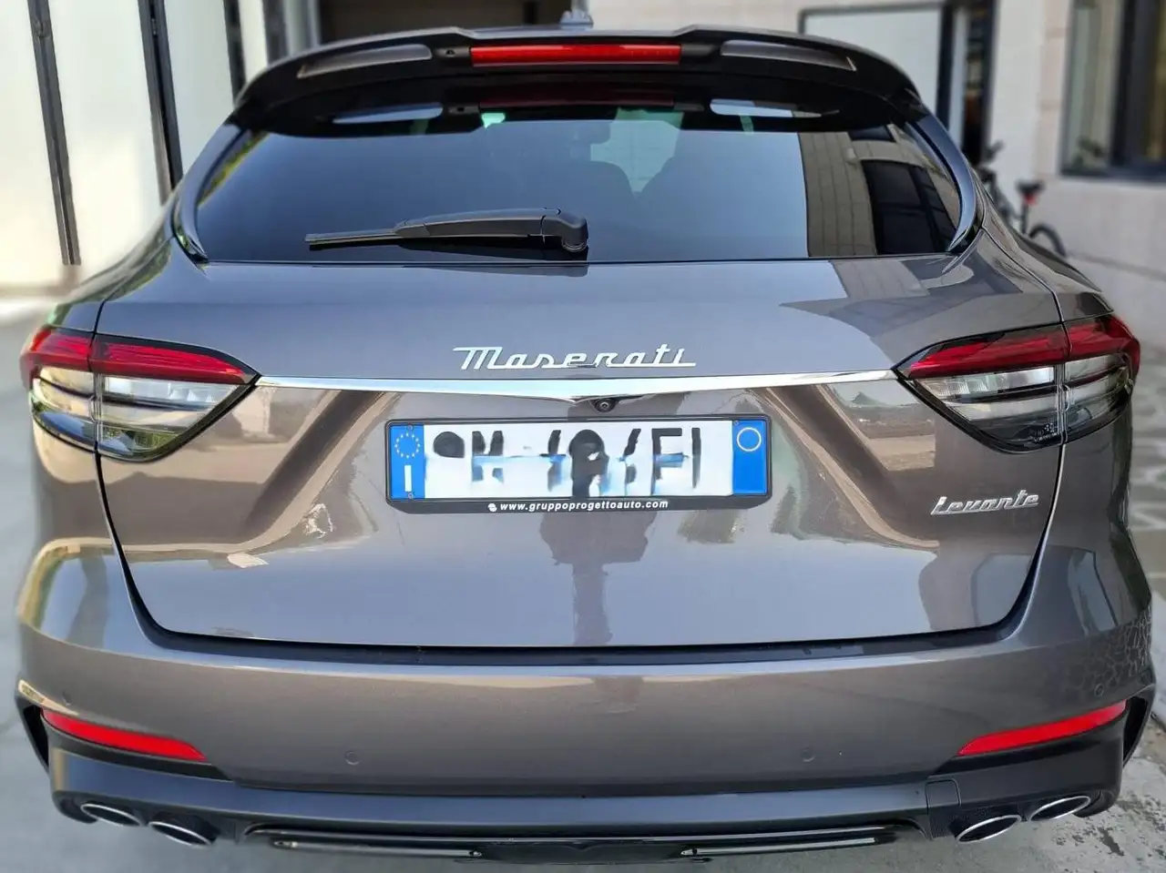Maserati Levante 2023 — фото 6