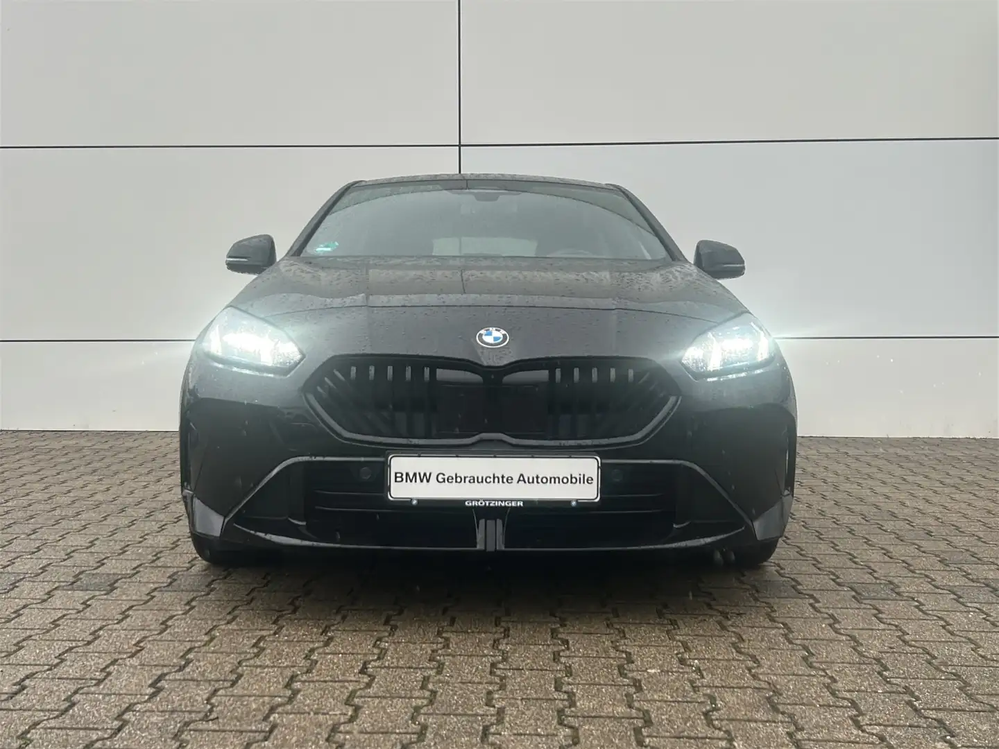 BMW 120 120 Liousine M Sportpaket LED+HUD+H&KSHZ+AHK Schwarz - 2