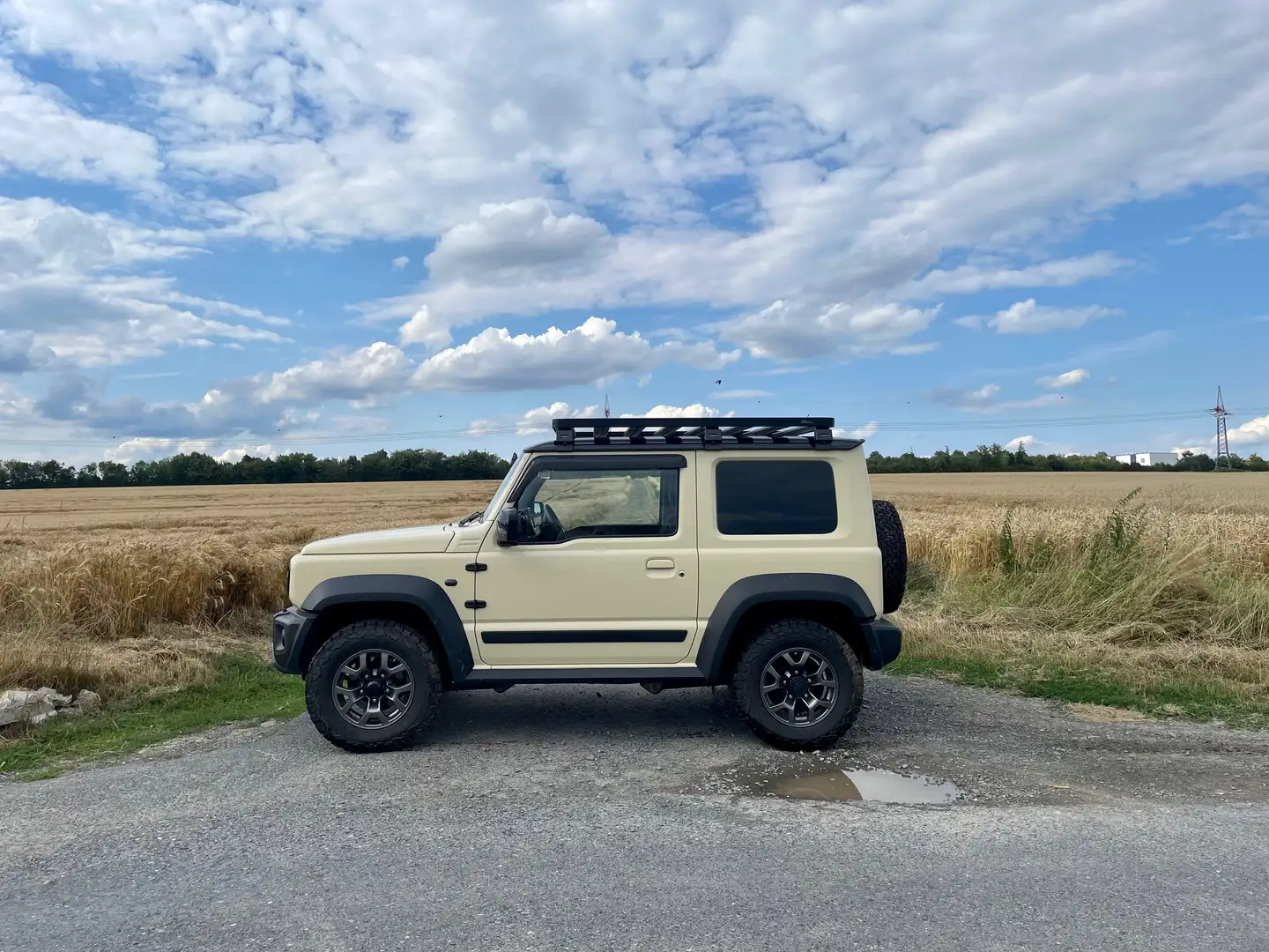 Suzuki Jimny Jimny 1.5 ALLGRIP Comfort+, 4-Sitze, Rückfahrka Beige - 1
