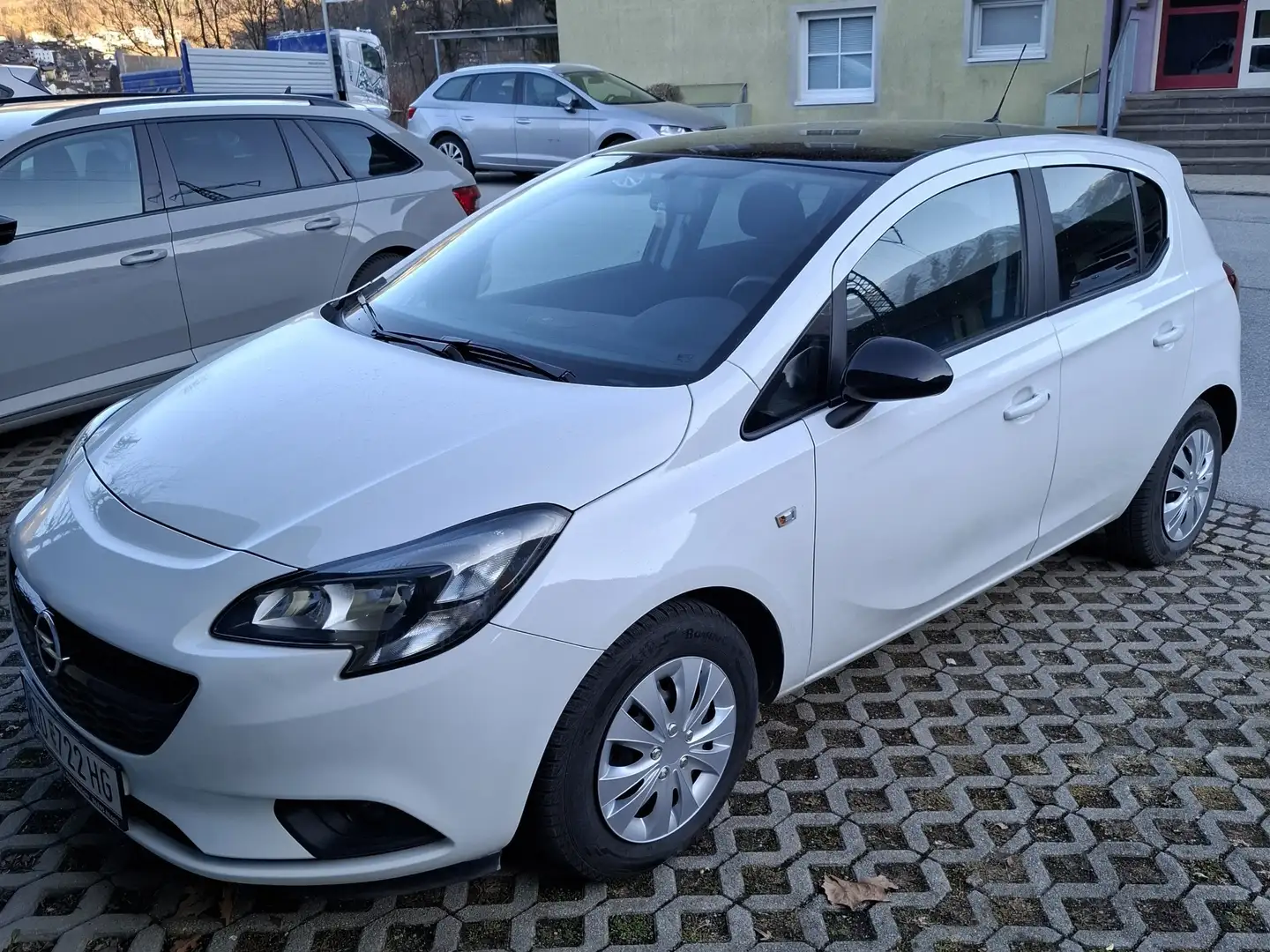 Opel Corsa-e Corsa 1,4 Ecotec Black&White Weiß - 1