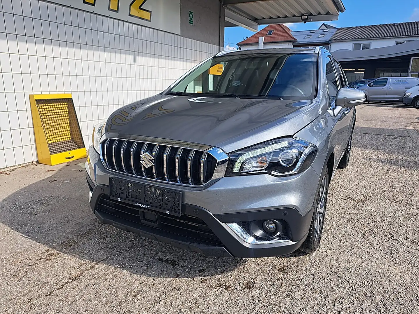 Suzuki SX4 S-Cross 1,4 GL+ DITC Hybrid ALLGRIP flash Grau - 2