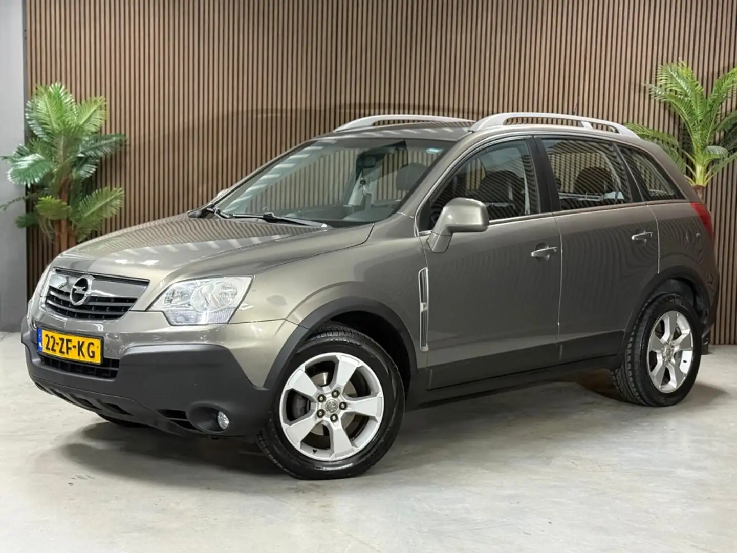 Opel Antara 2.4-16V Enjoy Beige - 1