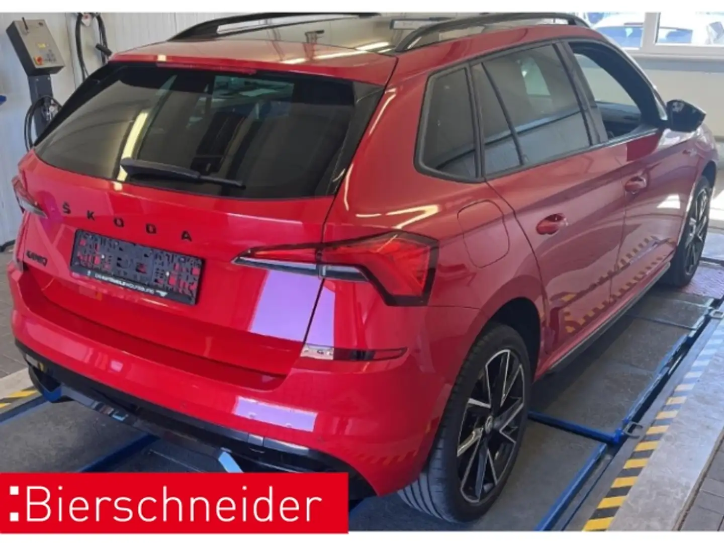 Skoda Kamiq 1.5 TSI DSG Monte Carlo AHK PANO ACC NAVI Rot - 2