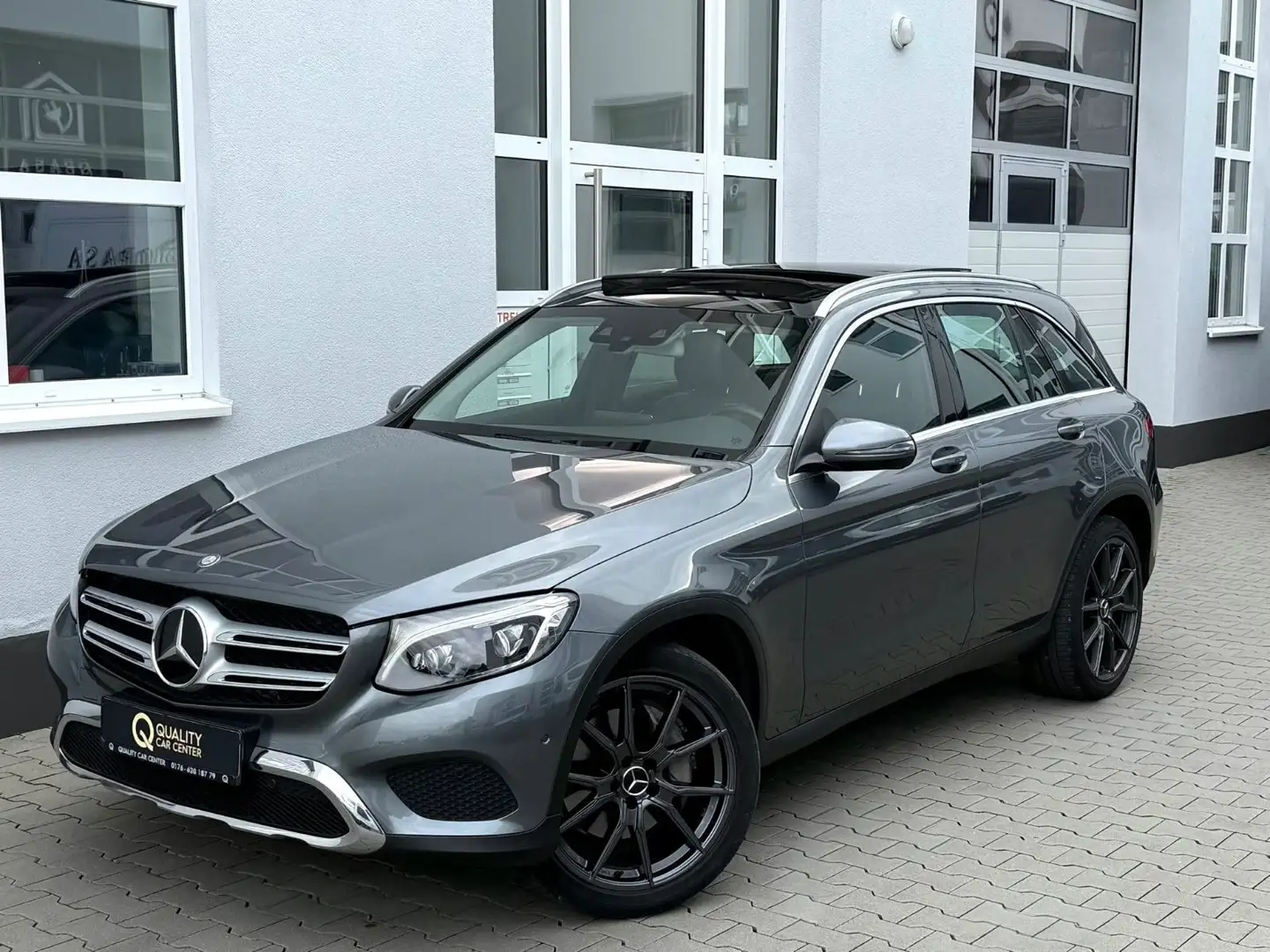 Mercedes-Benz GLC 220 d 9G 4Matic LUXURY*PANO*DISTR+*AHK*KAME Gris - 2
