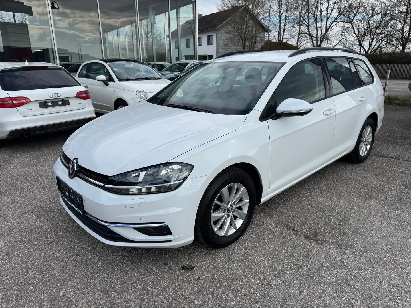 Volkswagen Golf Variant Weiß - 1