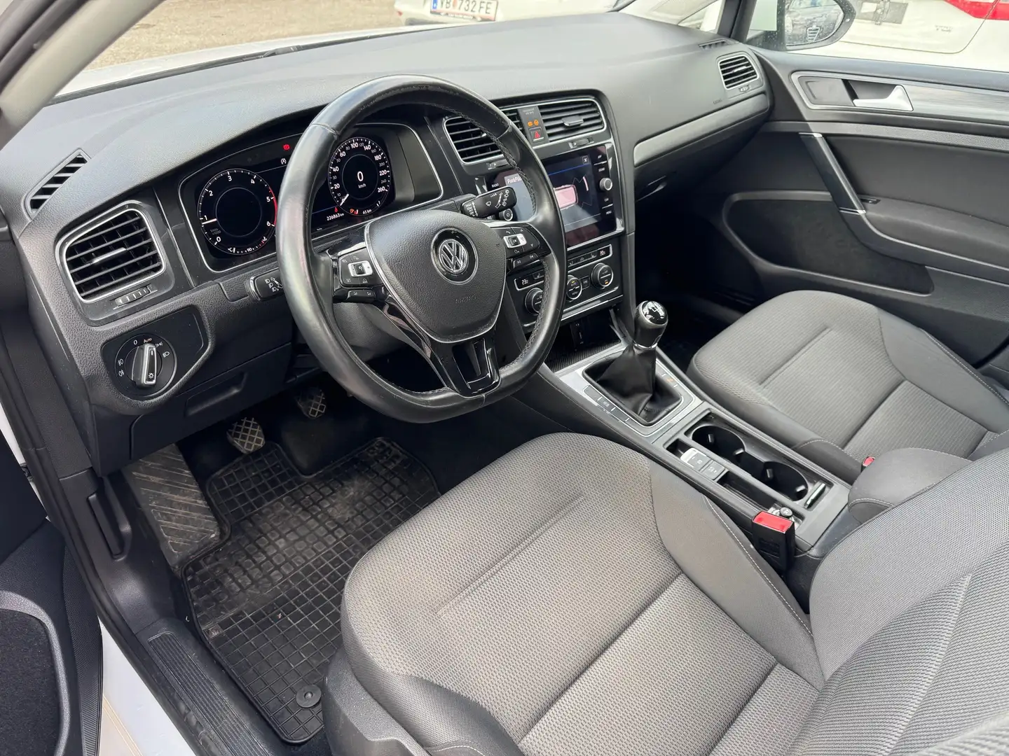 Volkswagen Golf Variant Weiß - 2