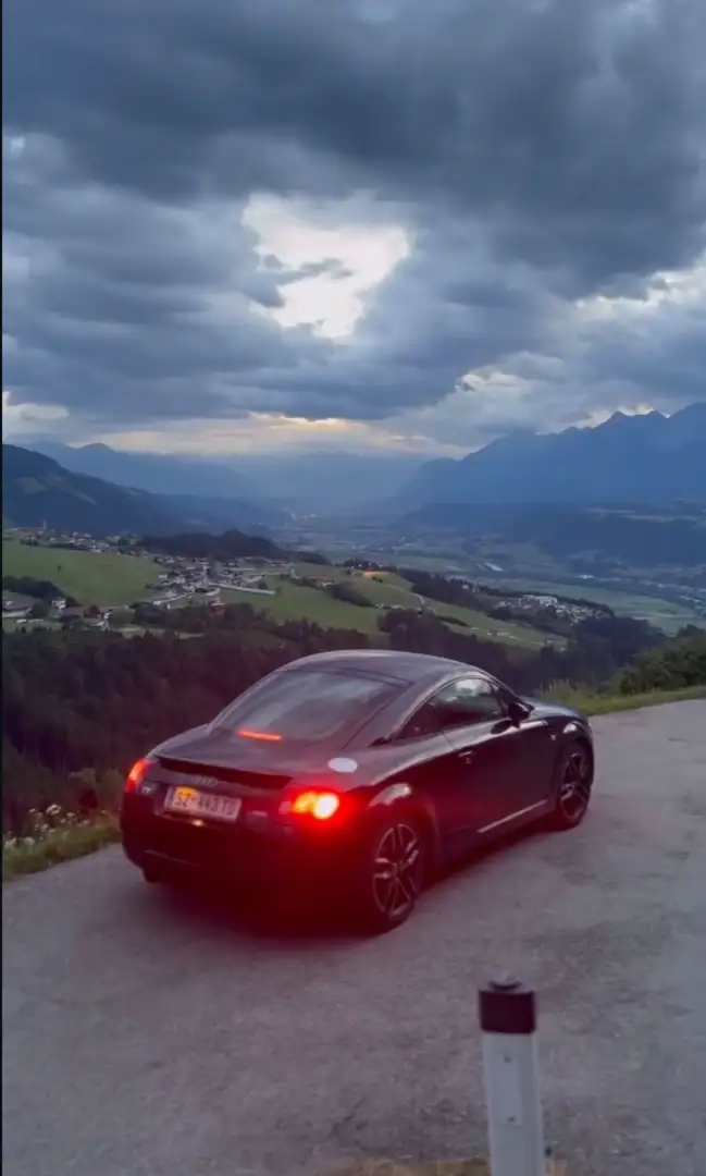 Audi TT Coupé 1,8 T quattro - 2