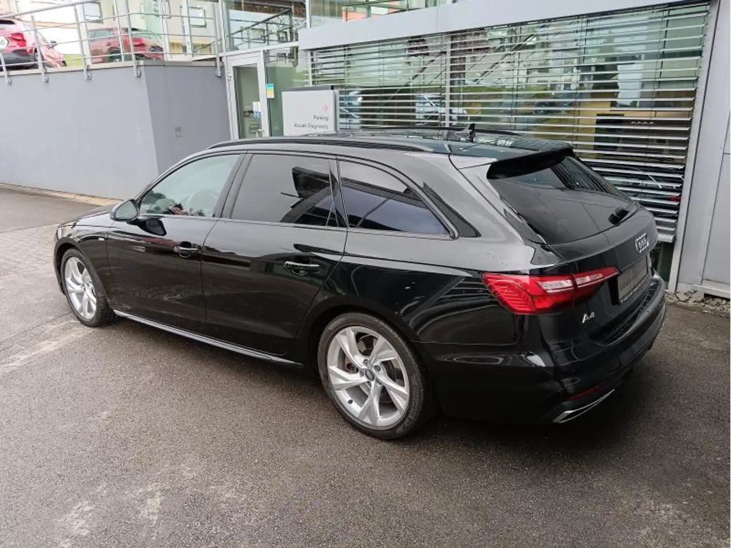 Audi A4 Avant S-line 45 TDI quattro ti Noir - 2