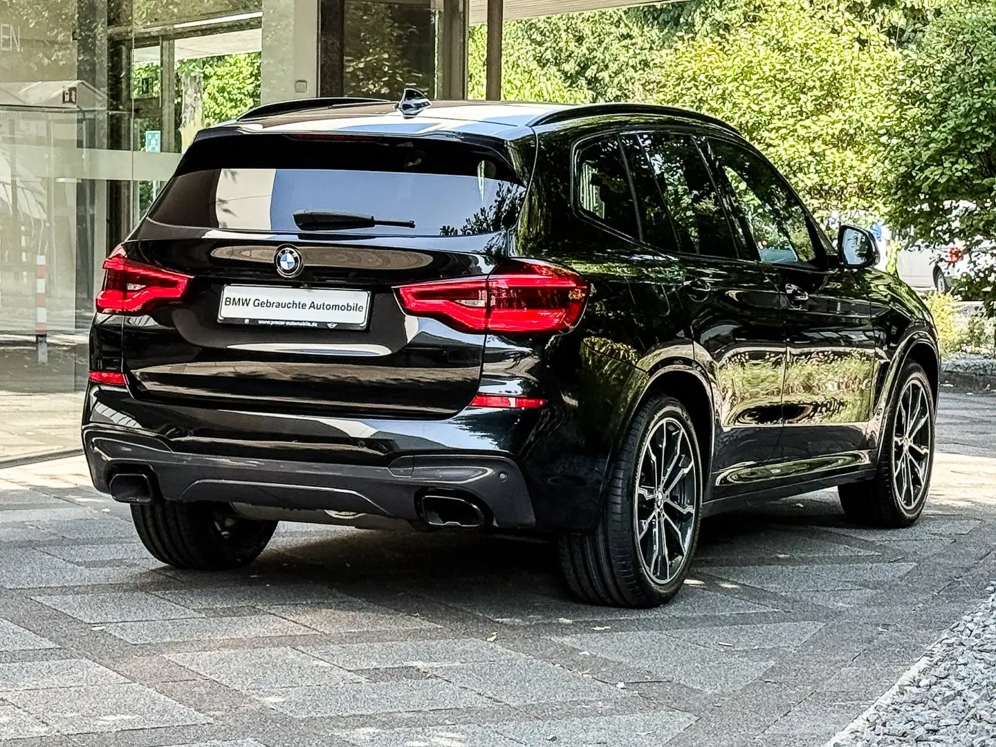 BMW X3 M 40i AHK+PANO+STANDHZG+LCPROF+HEAD-UP+ Schwarz - 2