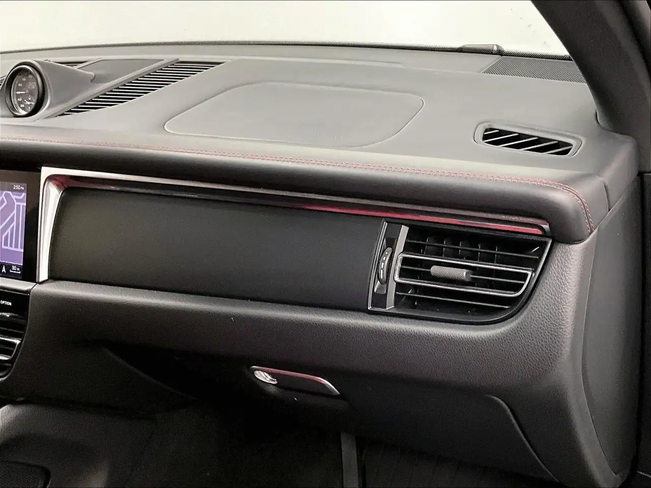 Porsche Macan снимка Porsche Macan