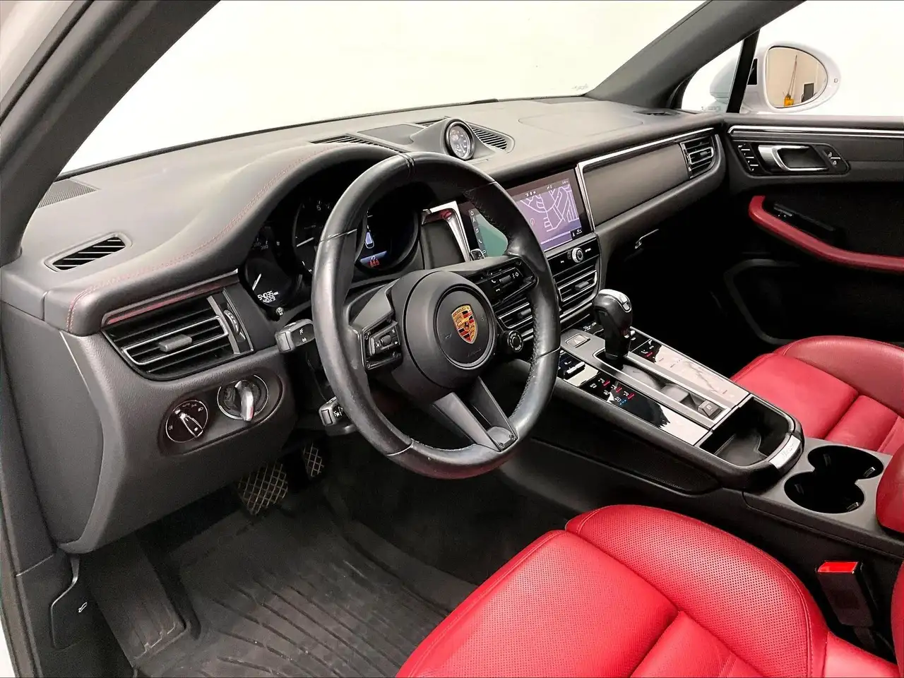 Porsche Macan снимка Porsche Macan