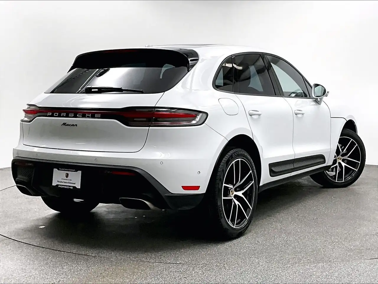 Porsche Macan снимка Porsche Macan