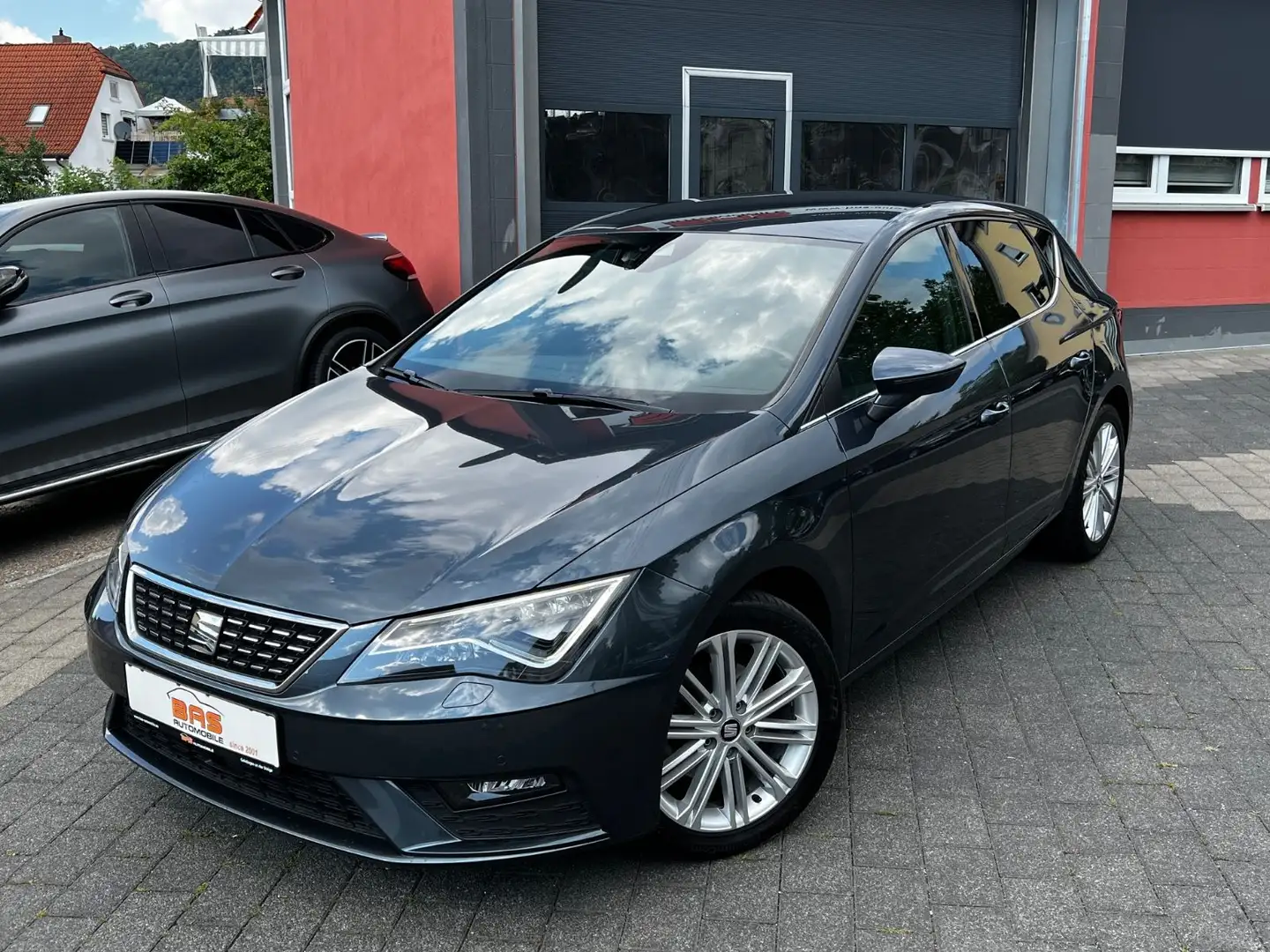 SEAT Leon Xcellence*DSG*NAVI*LED*ACC*CARPLAY* Grau - 1