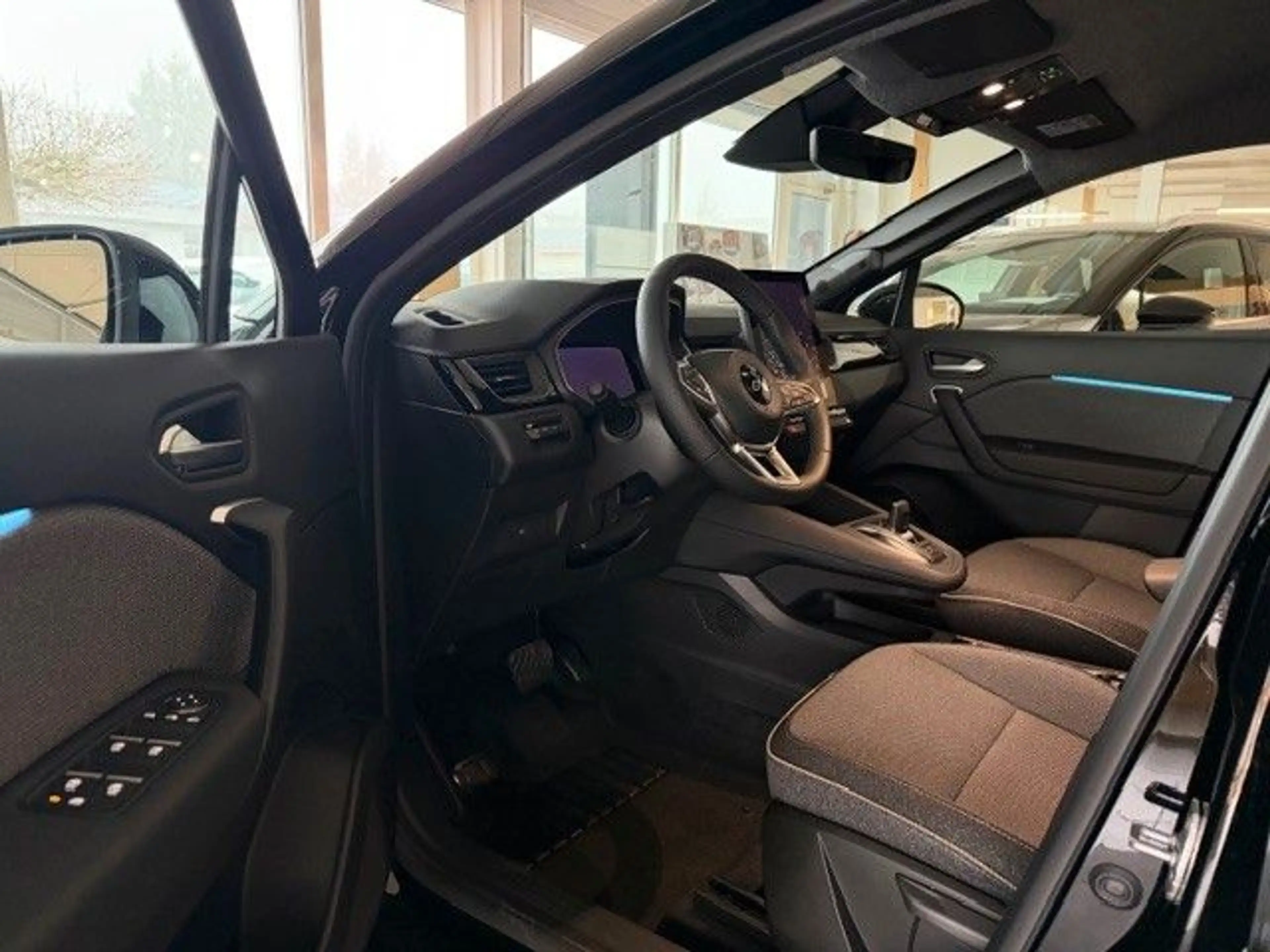 Mitsubishi Grandis 1.8 Hybrid Benziner Intro Edition — photo 3