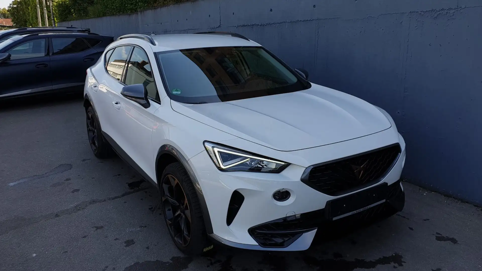 CUPRA Formentor 1.5 TSI DSG VIrtual/ACC/K-less/AHK/19 Weiß - 2