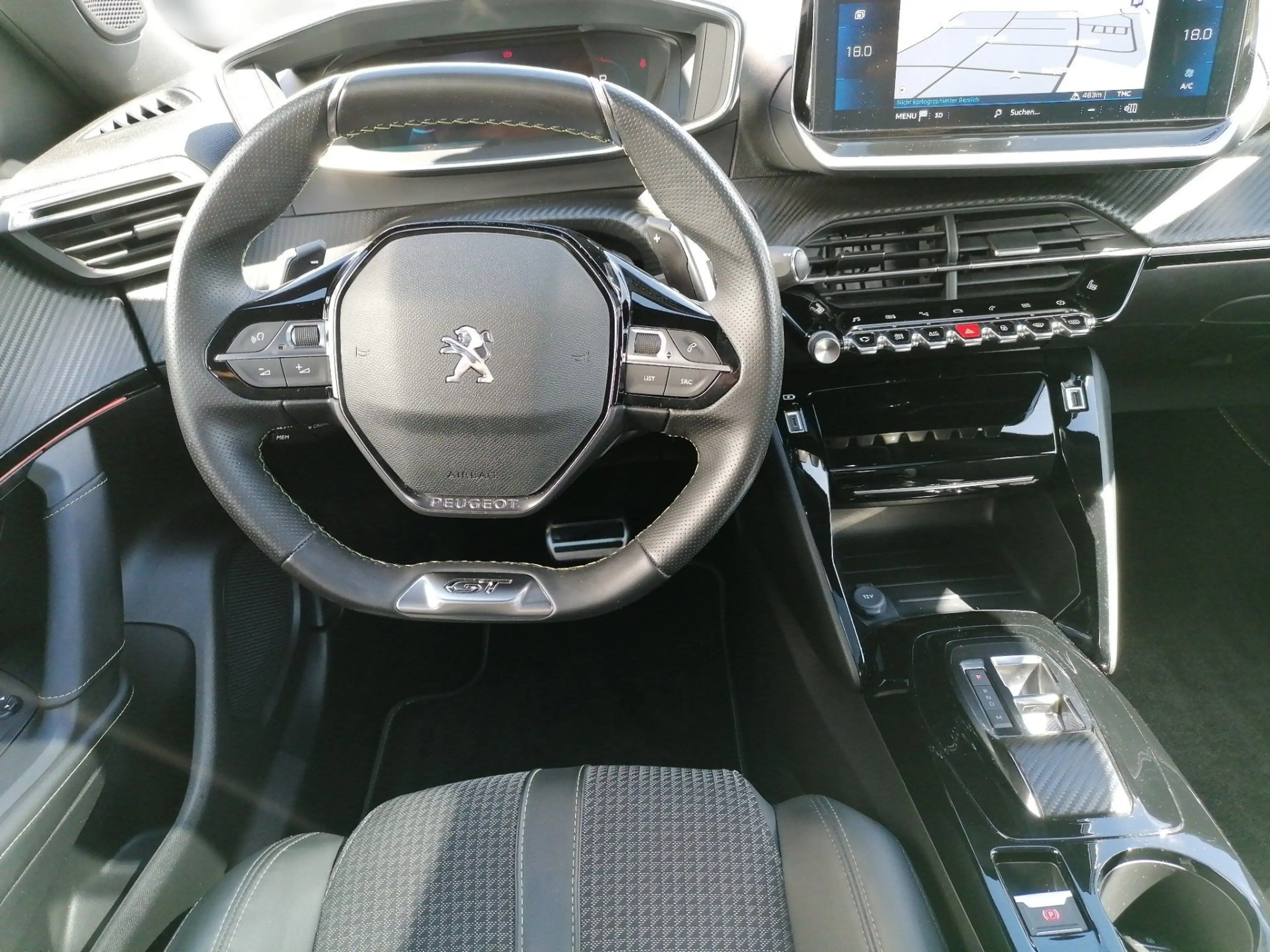 Peugeot 2008 1.2 PureTech 130 GT LED Navi PDC Schiebed. — photo 9