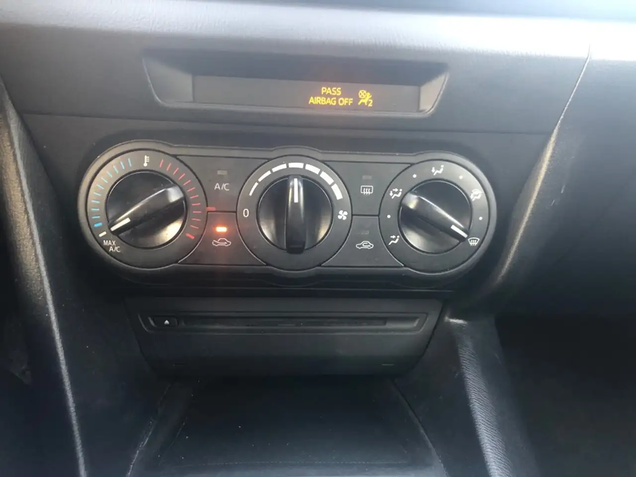 Mazda 3 снимка Mazda 3