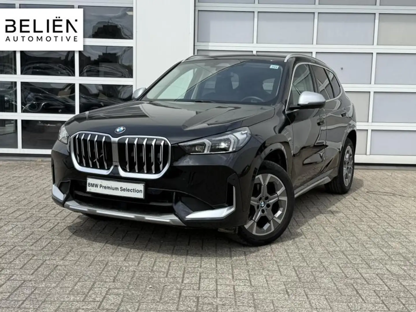 BMW X1 x line Schwarz - 1