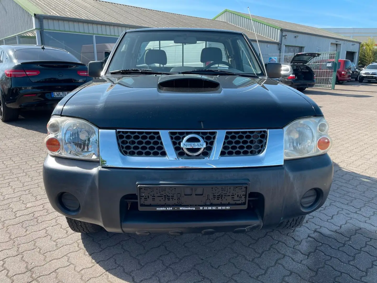 Nissan Pick Up Pickup King Cab Profi 4X4 ORGINAL 142 TKM Zwart - 2