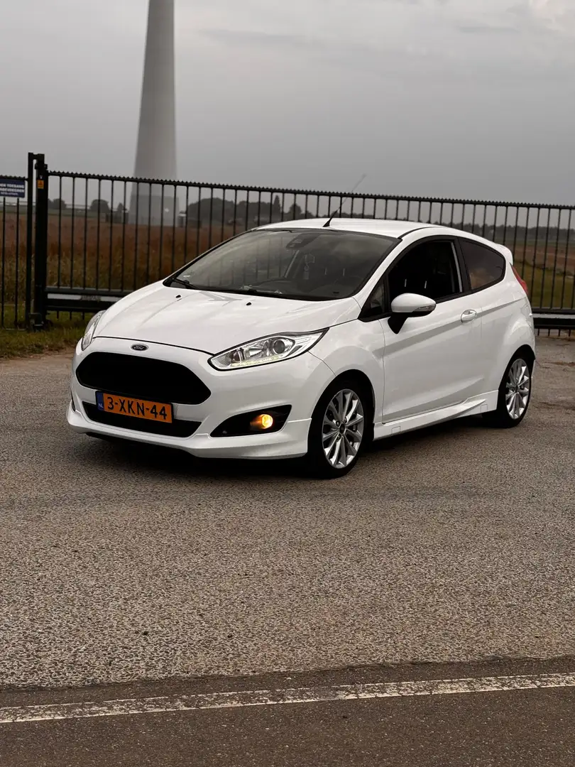 Ford Fiesta 1.0 EcoB. Sport Wit - 2