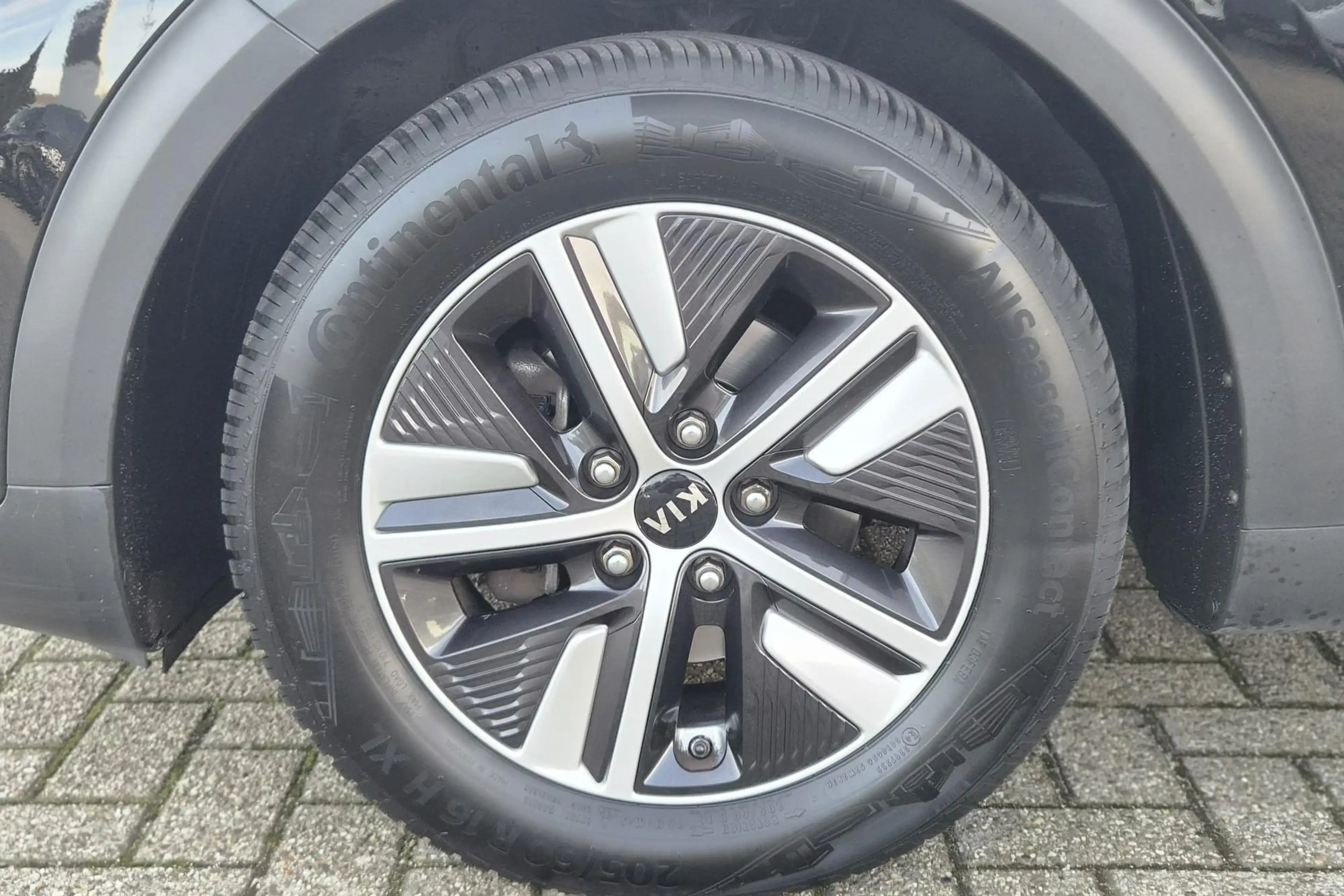 Kia Niro 1.6 GDi Hybrid DynamicLine — photo 6