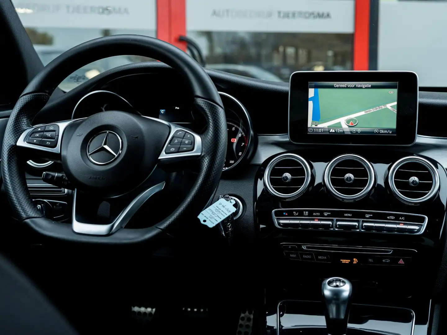 Mercedes-Benz C 160 Premium Plus AMG | Camera | Stoelverwarming | Navi Grijs - 2