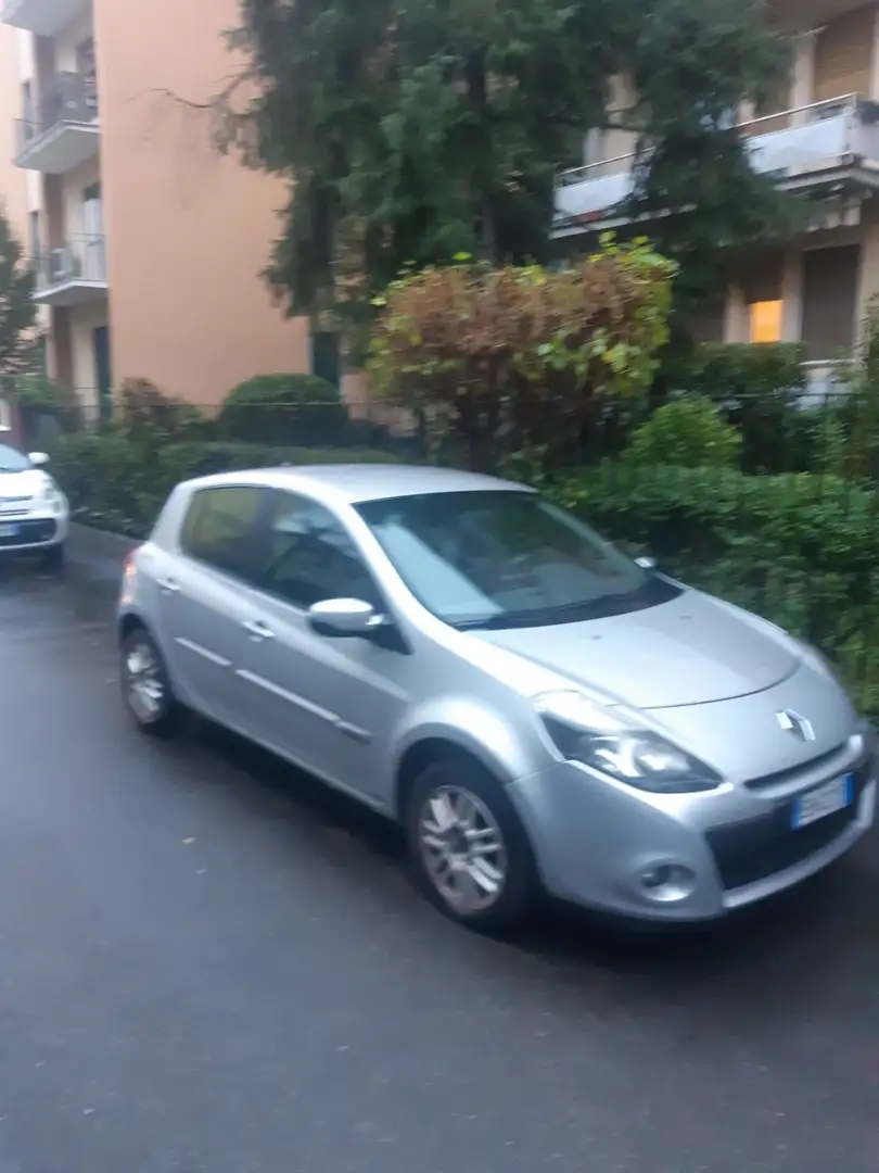 Renault Clio Sportour 1.2 16v Dynamique - 1