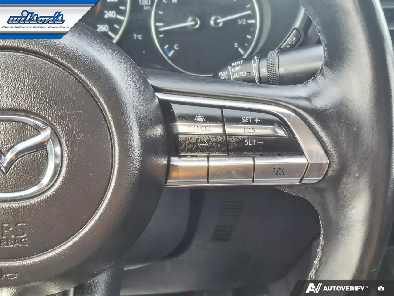 Mazda 3 снимка Mazda 3