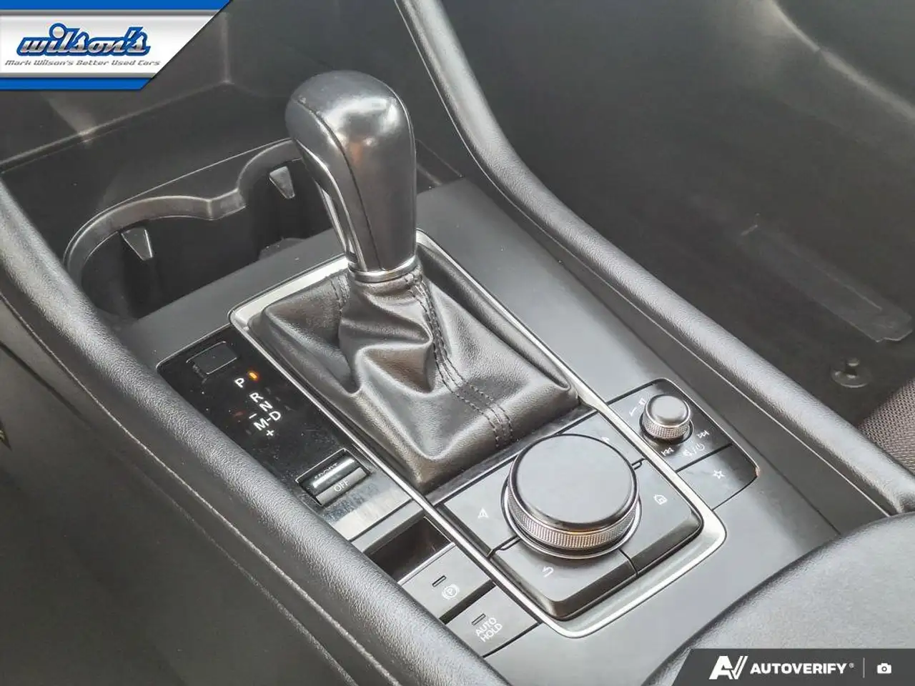 Mazda 3 снимка Mazda 3