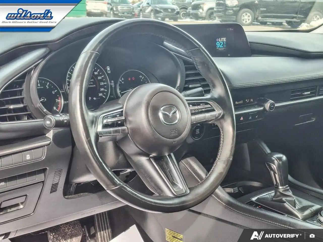 Mazda 3 снимка Mazda 3