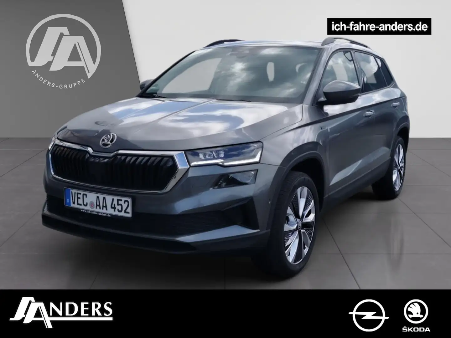 Skoda Karoq Tour 1.5 TSI DSG +FLA+LED+4xSHZ+360°+SpurH Grau - 1