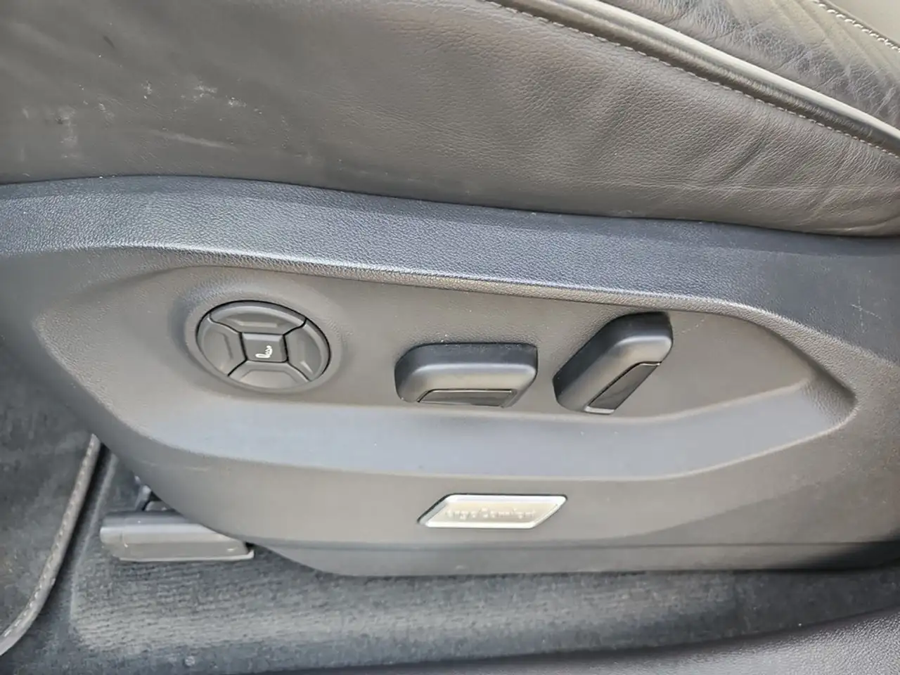 Volkswagen Touareg 3.0 TDI 4Motion DSG R-Line *Matrix*AHK* 18