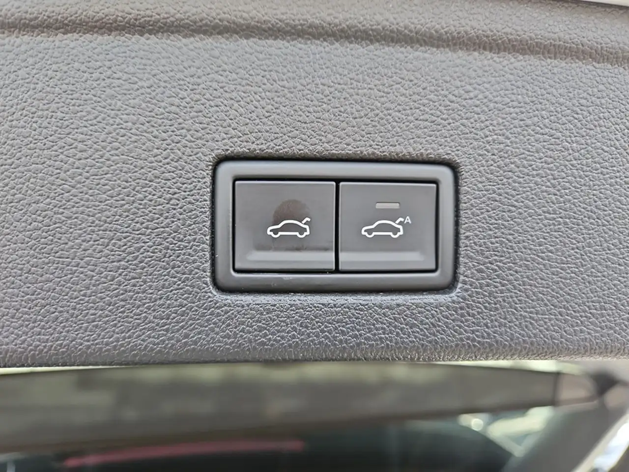 Volkswagen Touareg 3.0 TDI 4Motion DSG R-Line *Matrix*AHK* 15