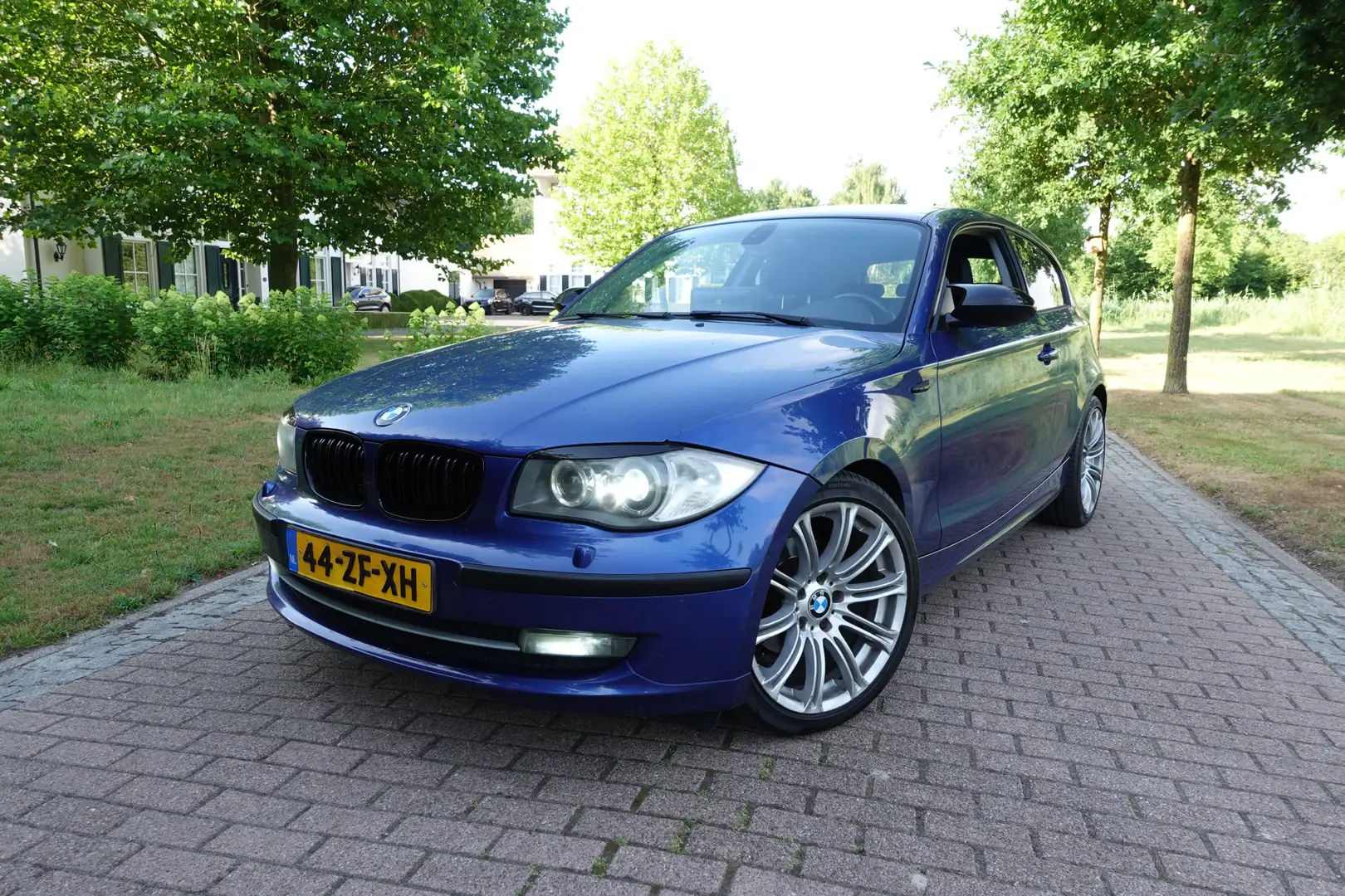 BMW 118 1-serie 118d Business Line | NAP | CarPlay | Cruis Blauw - 1