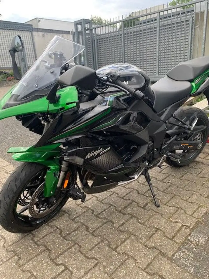 Kawasaki Ninja 1000SX Unfall Зелений - 2