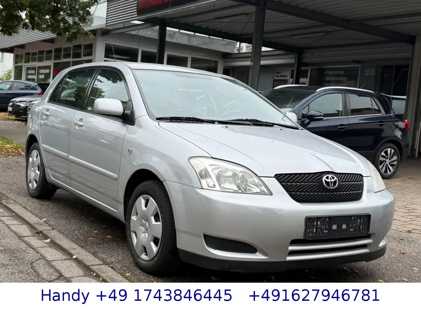 Toyota Corolla 1.4i Lim. Compact/Klima/AHK/TÜV AU 05.26 Silber - 2