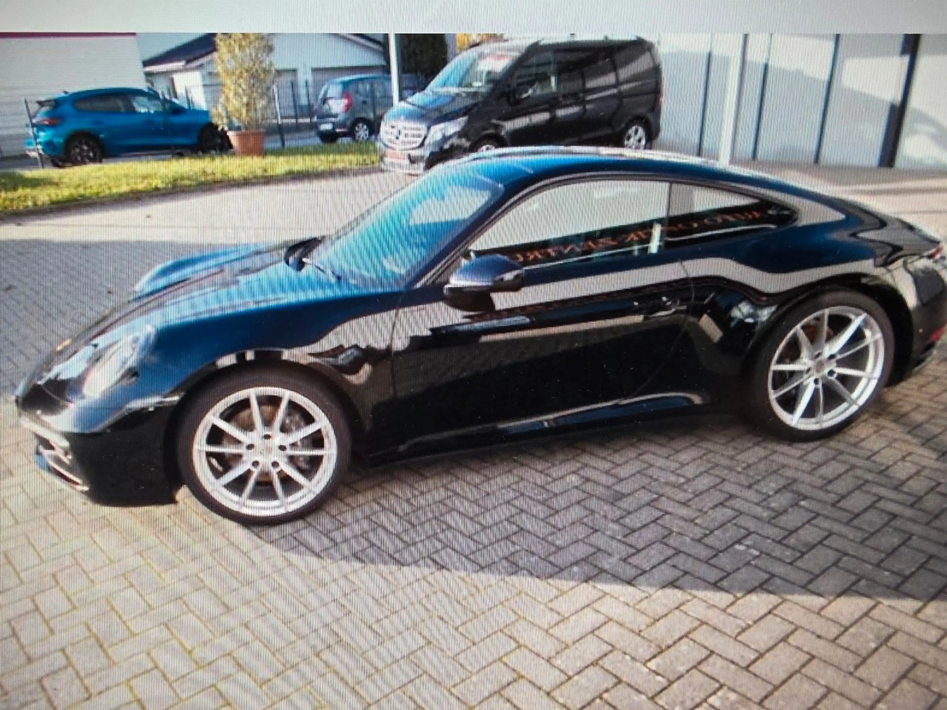 Porsche 992 Carrera Schwarz/Schwarz APPROVED — photo 2