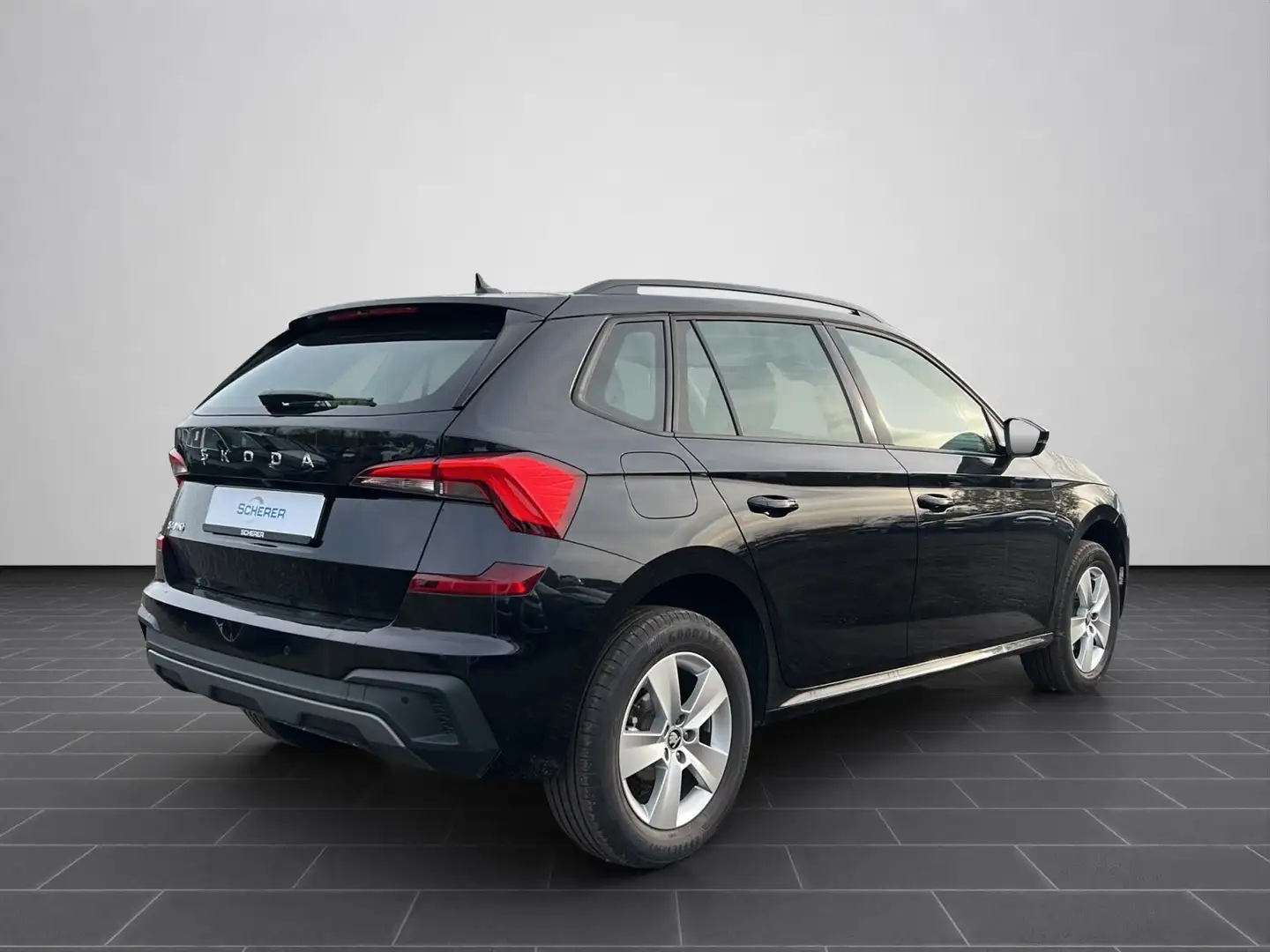 Skoda Kamiq Selection 1.0 TSI DSG KAMERA PACC Schwarz - 2