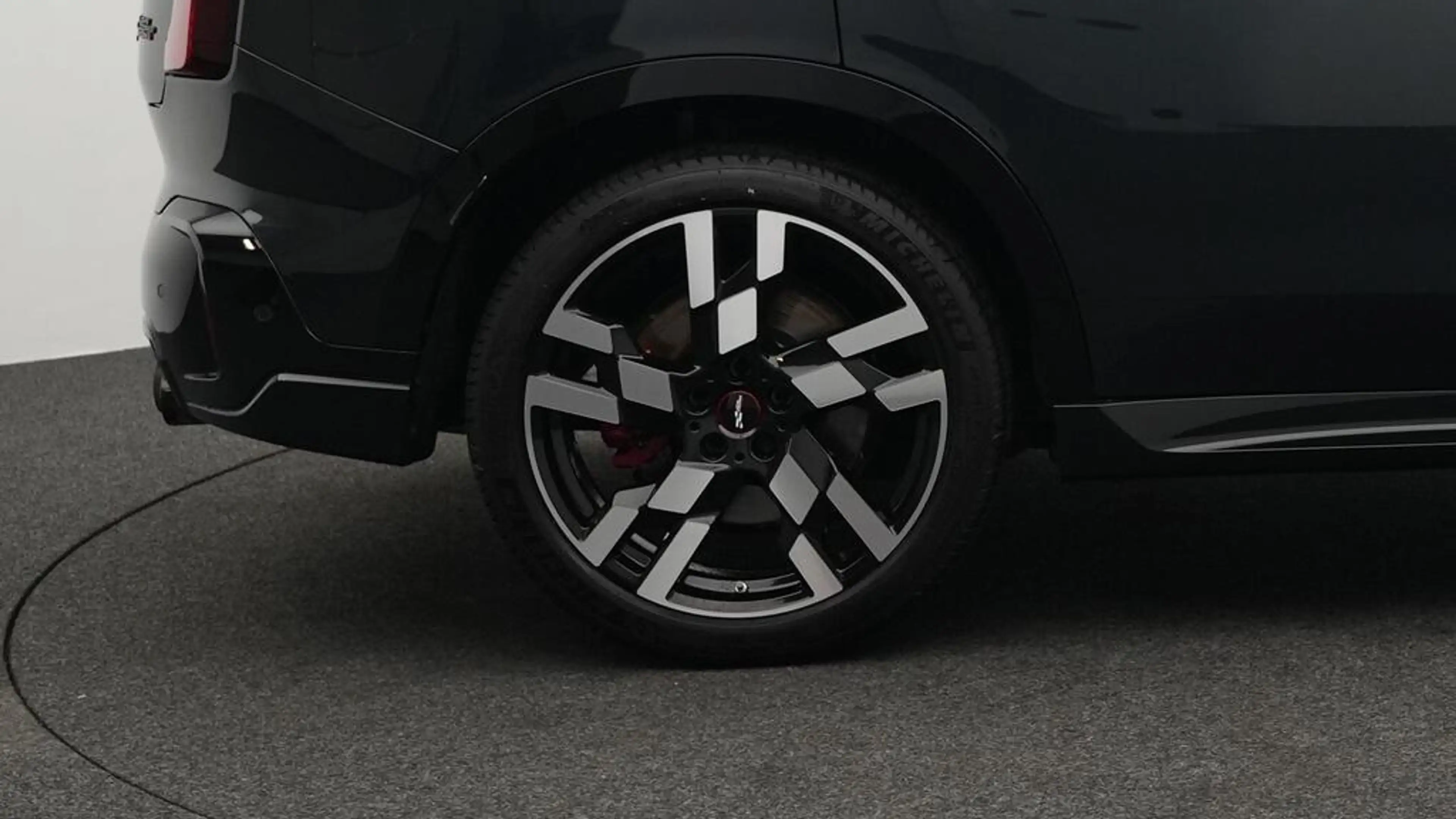 MINI JCW Countryman All4 John Cooper Works Trim — photo 13
