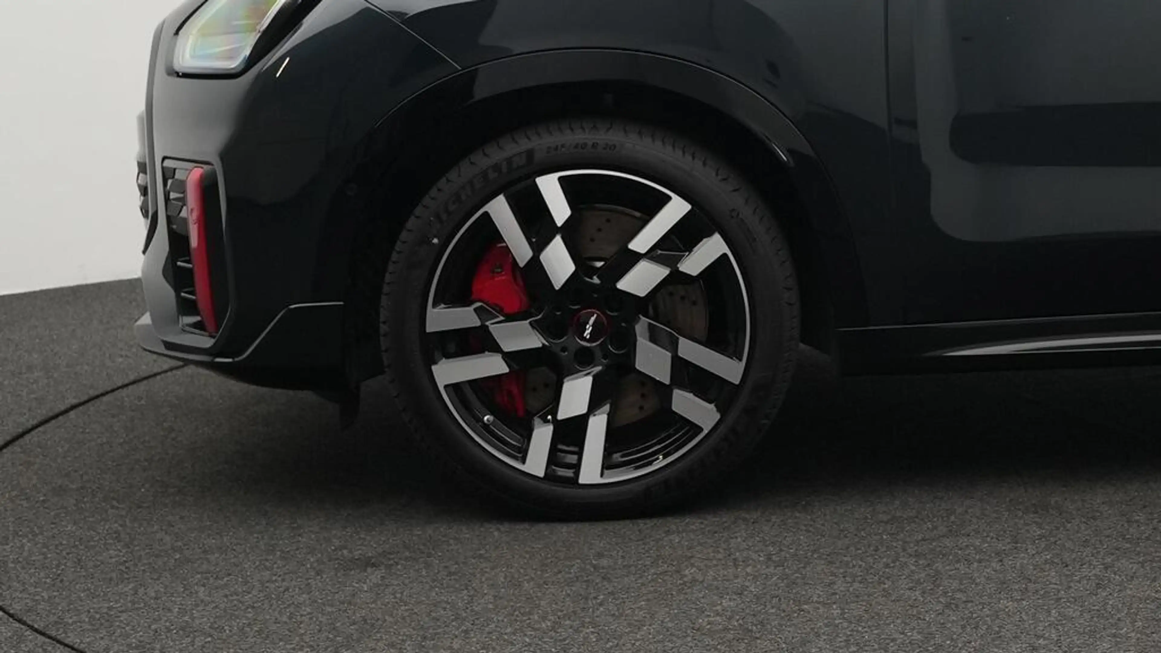 MINI JCW Countryman All4 John Cooper Works Trim — photo 10