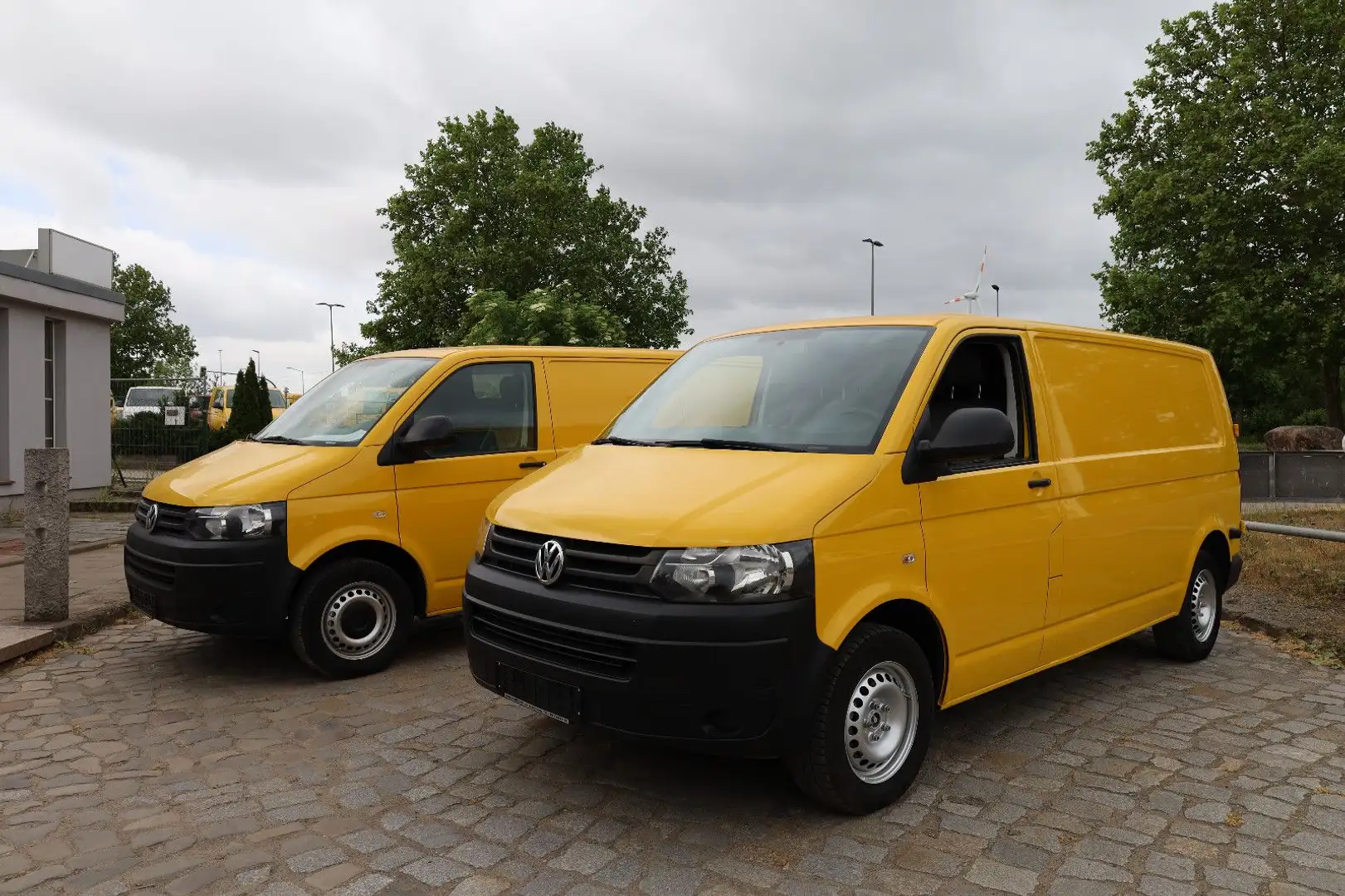 Volkswagen T5 lang Transporter Kasten-Kombi 2.0 TDI/EU5 Jaune - 1