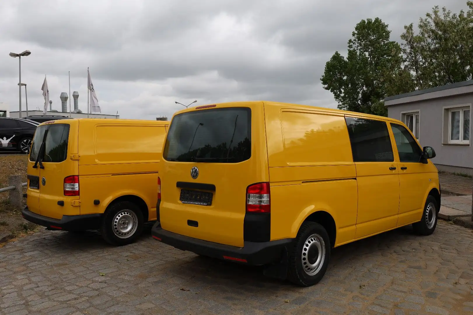 Volkswagen T5 lang Transporter Kasten-Kombi 2.0 TDI/EU5 Jaune - 2