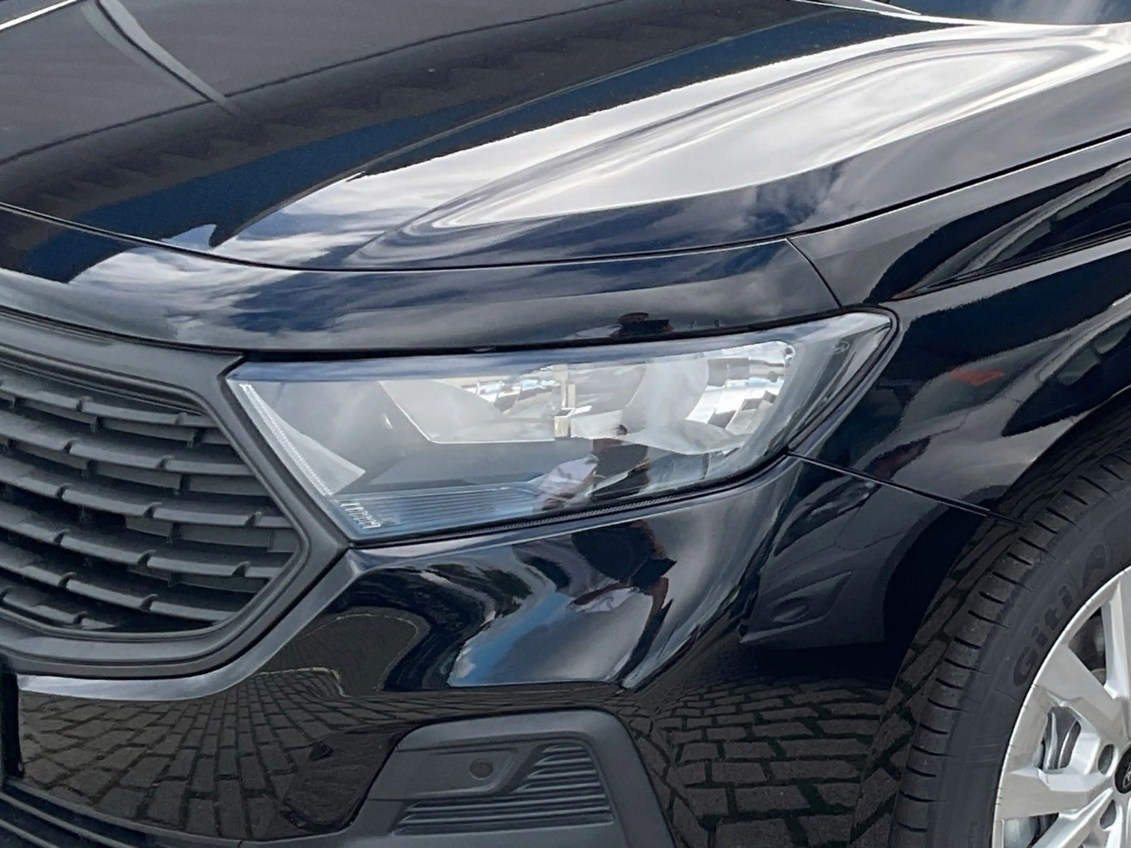 Ford Tourneo Connect PHEV — photo 5